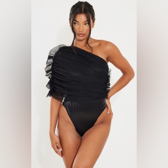NWT PrettyLittleThing Black Sheer Ruffle One Shoulder Bodysuit sz 2 - Picture 2 of 13